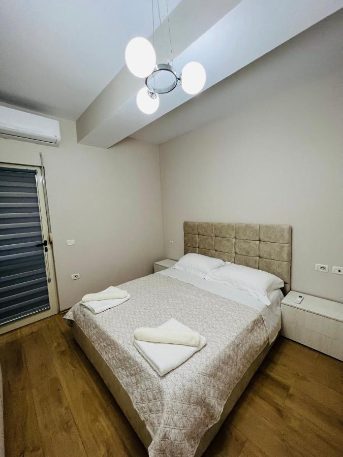 Lovely Apartment, Free Parking Tirana Eksteriør billede