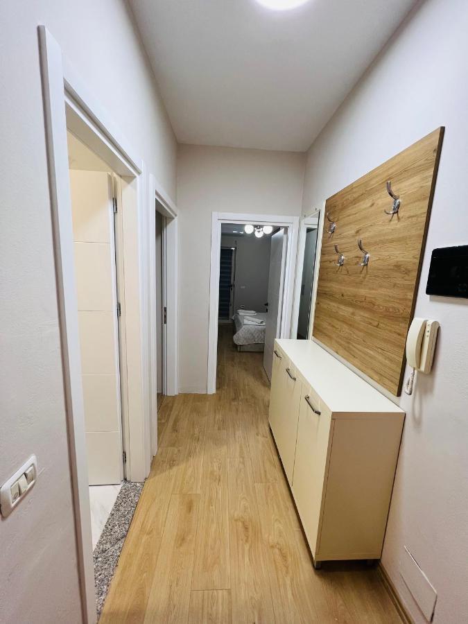 Lovely Apartment, Free Parking Tirana Eksteriør billede