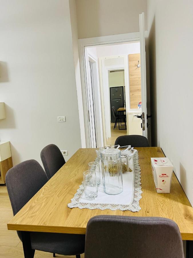 Lovely Apartment, Free Parking Tirana Eksteriør billede